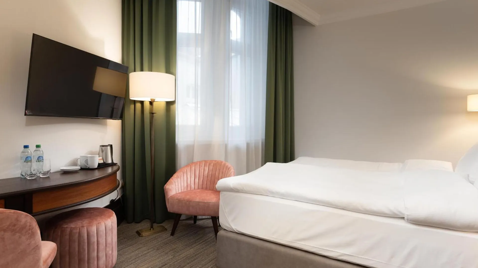 Brovaria Hotel Stary Rynek - Old Town Square  Poznan