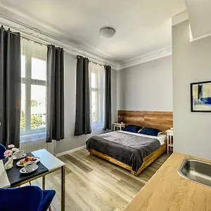 Glam House Posen