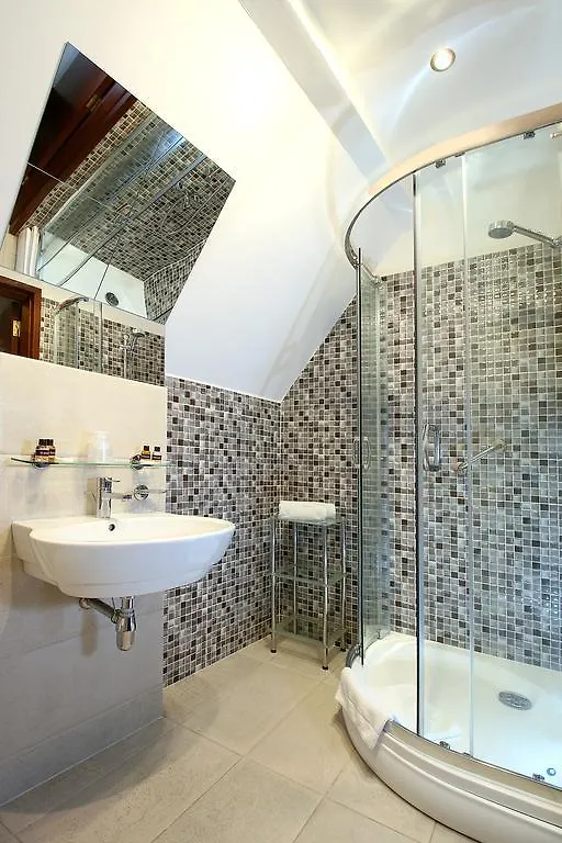 Brovaria Hotel Stary Rynek - Old Town Square بوزنان