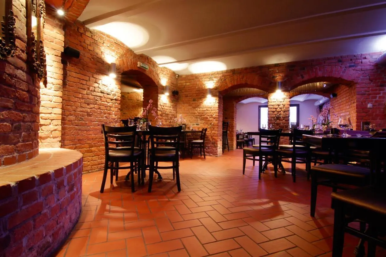 Brovaria Hotel Stary Rynek - Old Town Square بوزنان